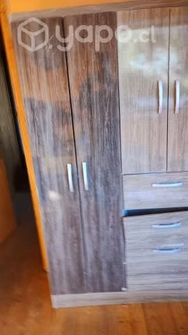 Closet 6 puertas en buen estado - Imagen 6