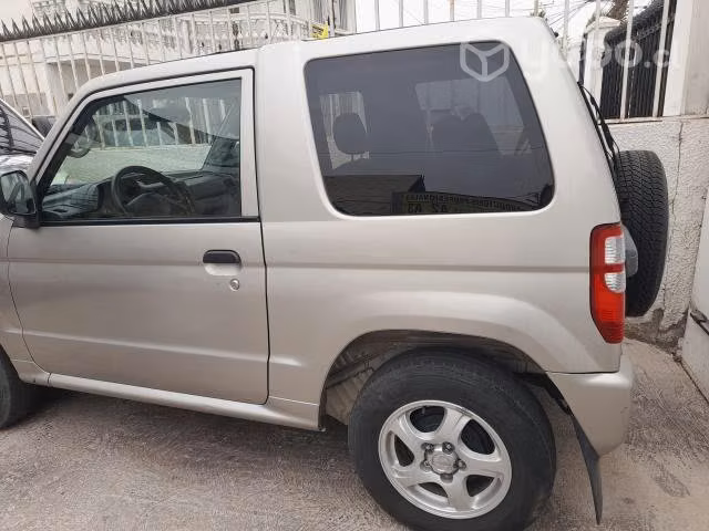 Vendo pajero mini 600