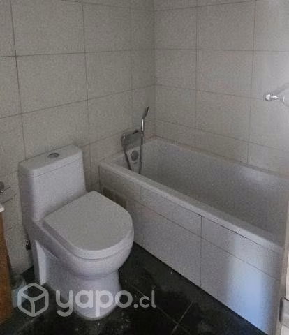Amplia Casa Remodelada Con Quincho En Venta - Naci