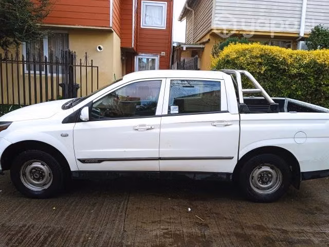 Vendo camioneta Ssangyong actyon 2012