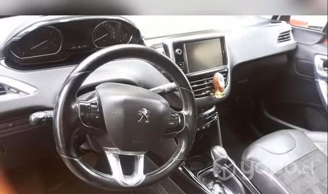 Peugeot 2008 1.2 puretech automatico 2017 Allure - Imagen 10