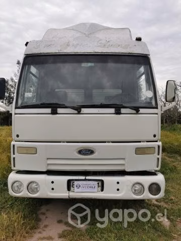 Camión Ford Cargo 915, carroceria carga gral