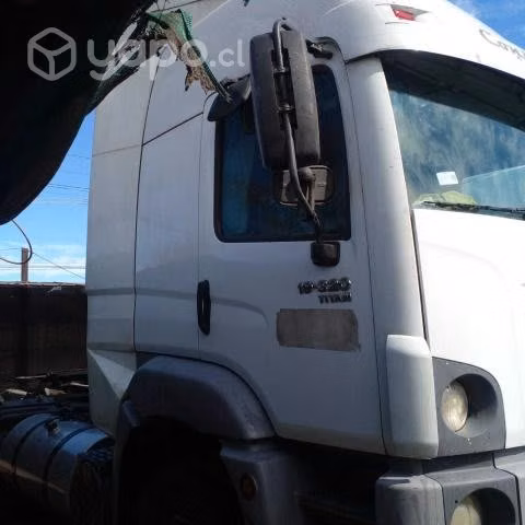 Tracto Camión Volkswagen Año 2012