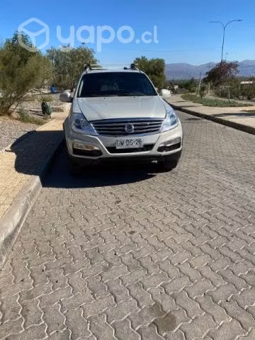 Se vende ssangyong Rexton w