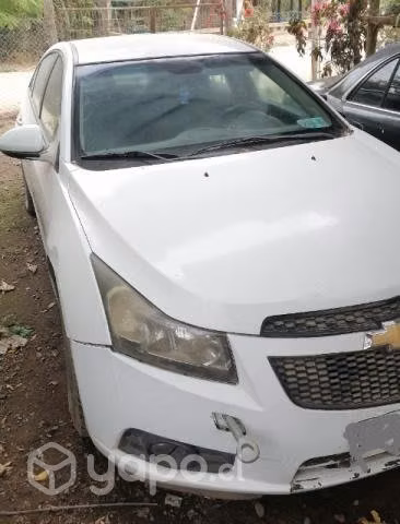 Vendo Chevrolet Cruze con caja automática mala