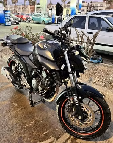 Moto Yamaha Fz 25