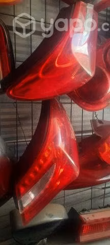 Farol trasero chrysler 200