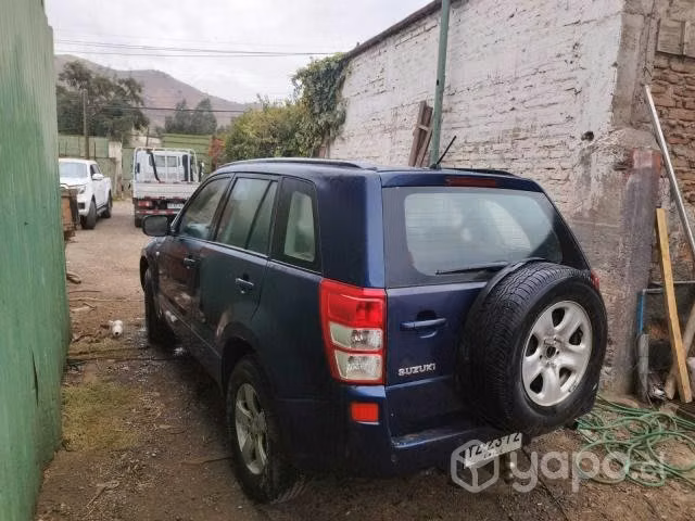 Suzuki grand nomade 2006