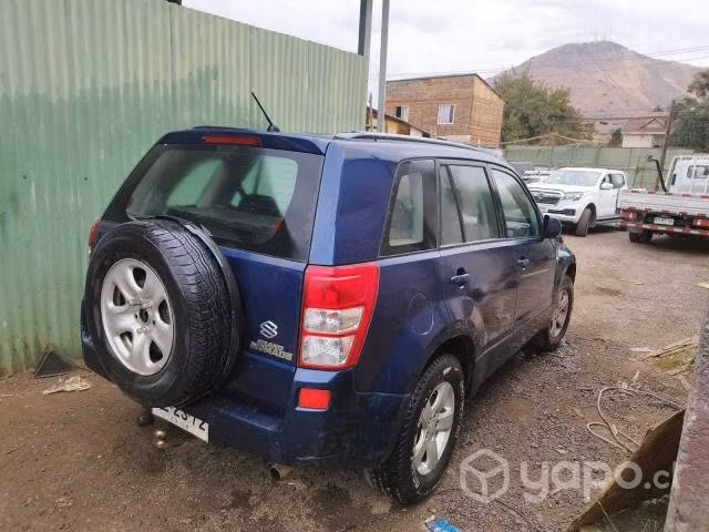Suzuki grand nomade 2006