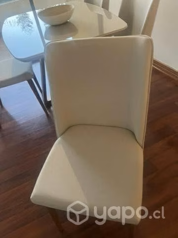 Mesa de comedor más 4 sillas como nueva - Imagen 4
