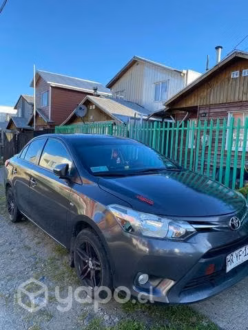 Se vende Yaris sedan 2016 - Imagen 7