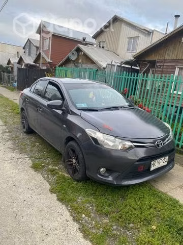 Se vende Yaris sedan 2016 - Imagen 5