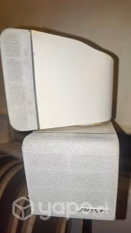 Parlantes Bose dobles CUBO impecables y pedestales