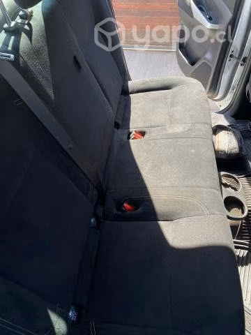 Nissan NP 300
