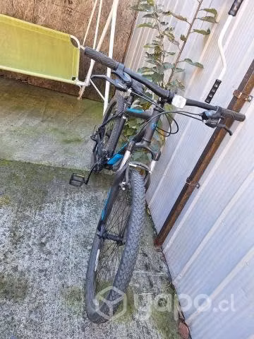 Bicicleta TREK 820 ARO 26, Negro y Azul