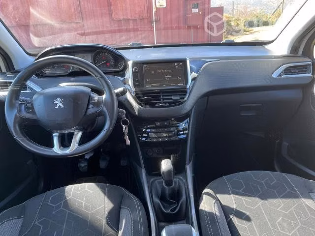 Peugeot 2008 año 2018 - Imagen 4