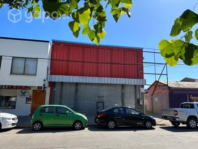 Se arrienda local comercial en santa cruz