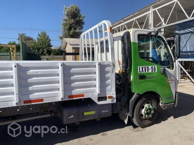 Hino 300 816 XL 2020 Automatico