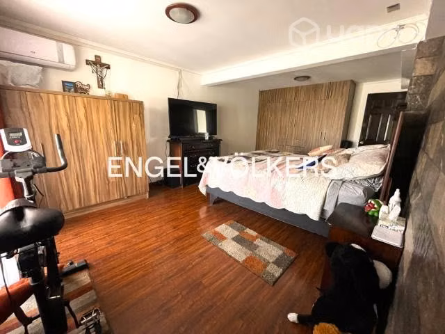 Amplia y agradable casa en villa las torres