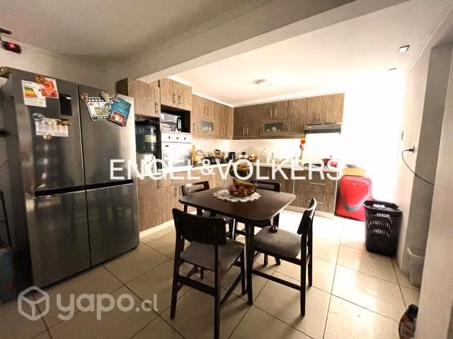 Amplia y agradable casa en villa las torres