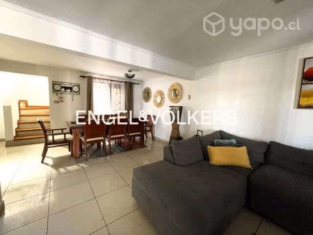 Amplia y agradable casa en villa las torres