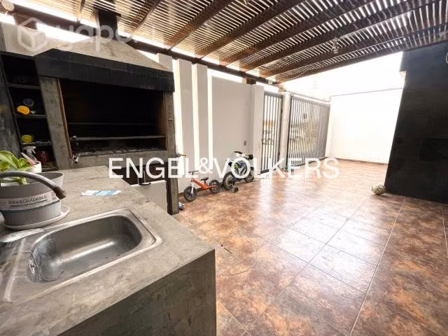 Amplia y agradable casa en villa las torres