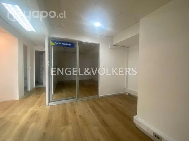 Local comercial esquina 21 de mayo con prat