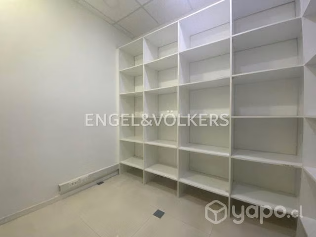 Local comercial esquina 21 de mayo con prat