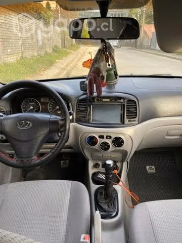 Hyundai accent 2007