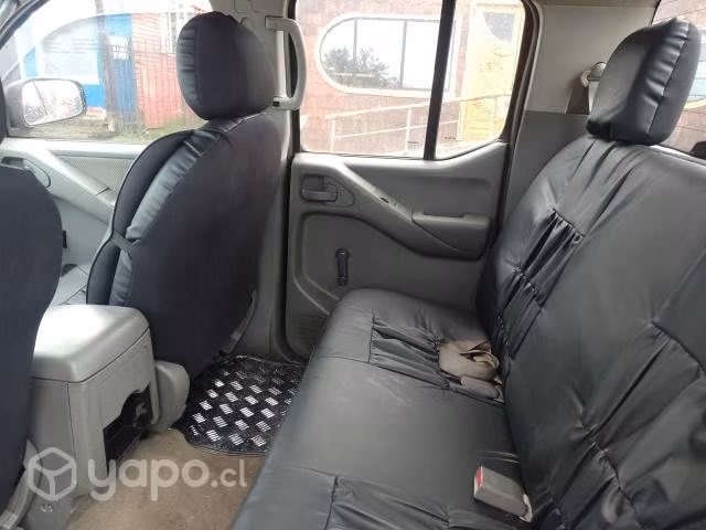 Nissan Navara 2013 4x4 petrolera