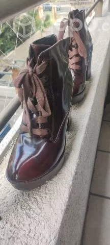 Botines Aldo charol color cherry excelente estado