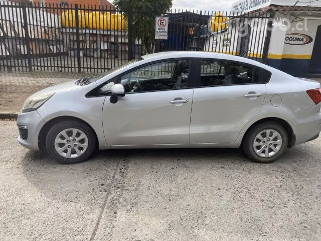 Kia río 4 ex 1.4 sedan año 2017