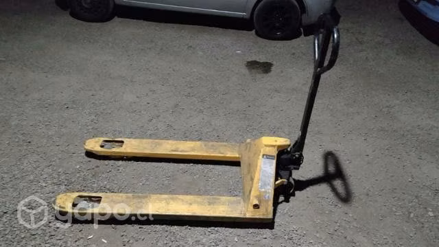 Transpaleta itaka para 2.500 kilos
