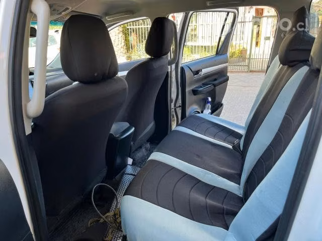 Vendo camioneta - toyota hilux- 4x2 - 2022