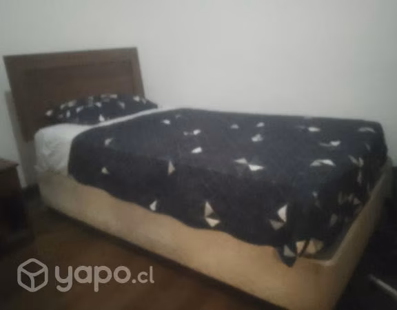 Cama 1,5 + velador