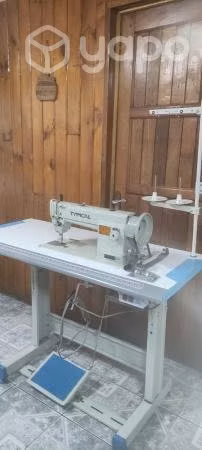 Vendo maquina recta industrial