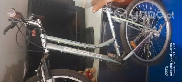 Se vende bicicleta de mujer aro 26