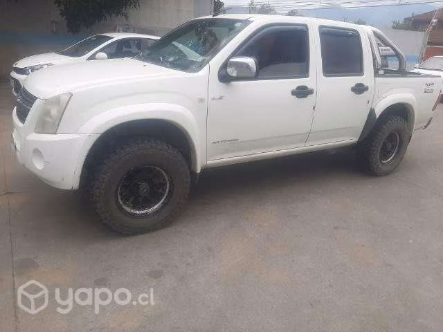Se vende dimax 3.0 4x4 full