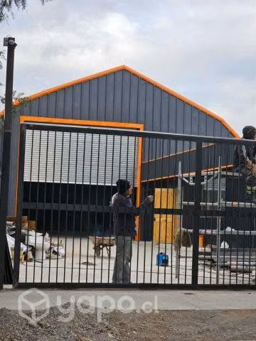 Bodega nueva con sala de ventas, gran seguridad