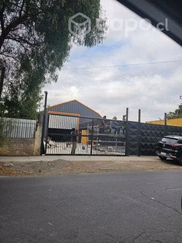 Bodega nueva con sala de ventas, gran seguridad