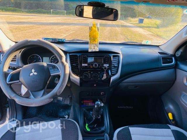 Mitsubishi l200 2017 - Imagen 13