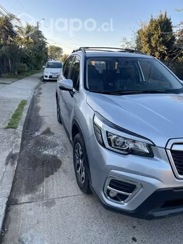 Se vende new forester por proyecto