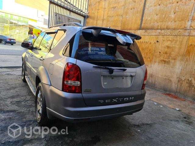 Ssangyong rexton 2007 plateado
