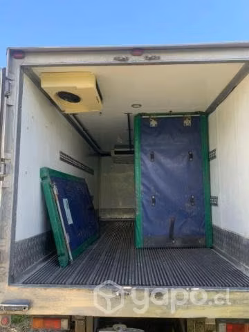 Mitsubishi fuso canter 815