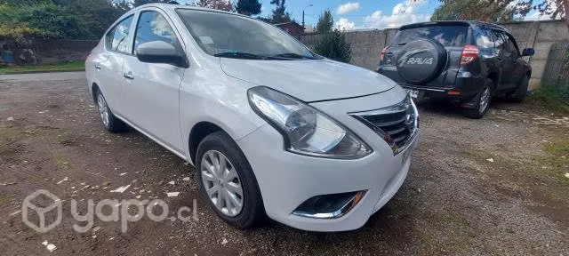 Nissan versa - Imagen 2