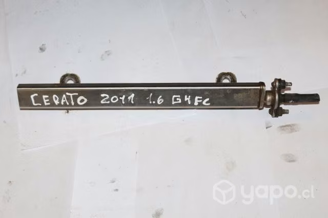 Riel de inyectores Kia Cerato 1.6 G4FC 2011