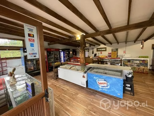 Casa, local comercial y bodega