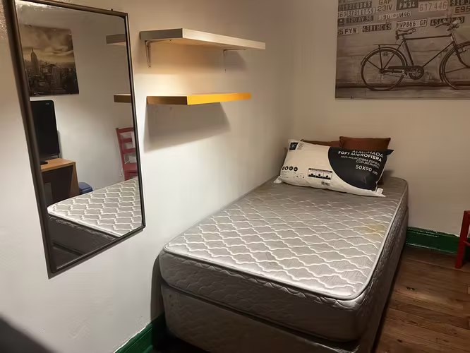 Arriendo pieza Amoblada persona sola o estudiante
