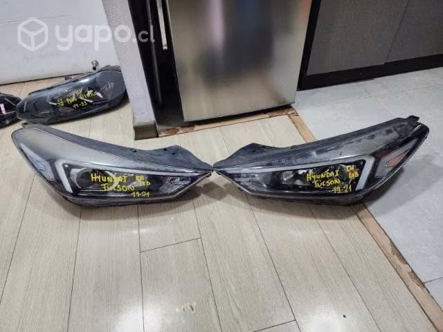Par de opticos hyundai Tucson led