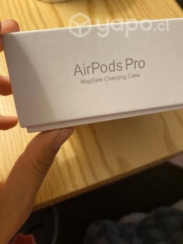 AirPods Pro Audífonos Bluetooth USB-C Apple